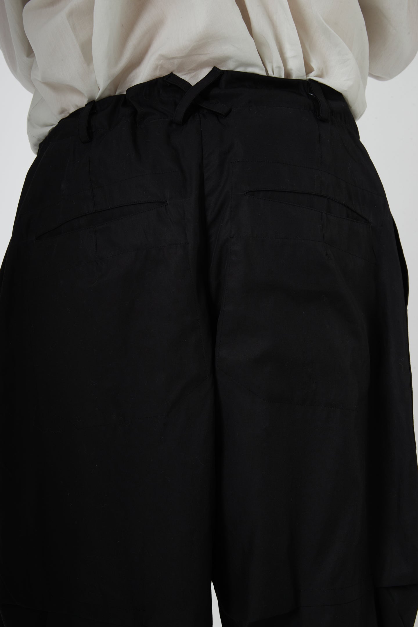 Curved worker trouser - Cold mercerized cotton twill