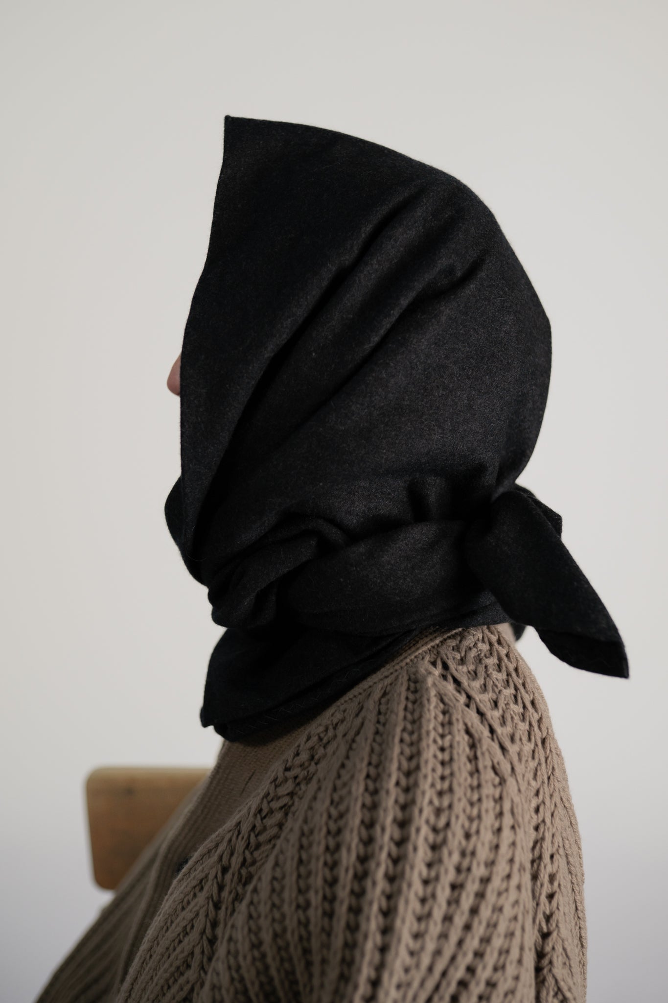 triangle scarf - oxbridge 120's flannel wool