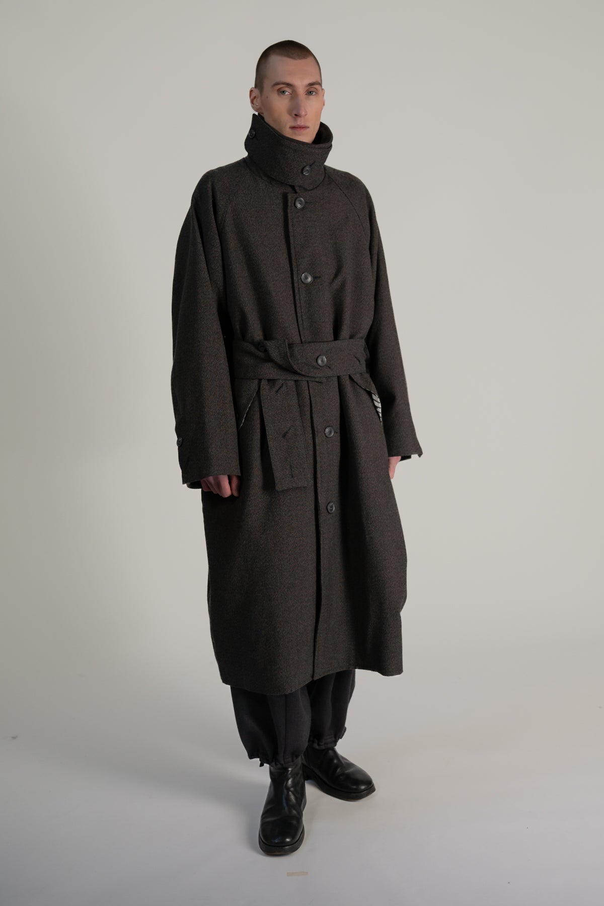 Raglan sleeve overcoat - Thorn Proof Wool