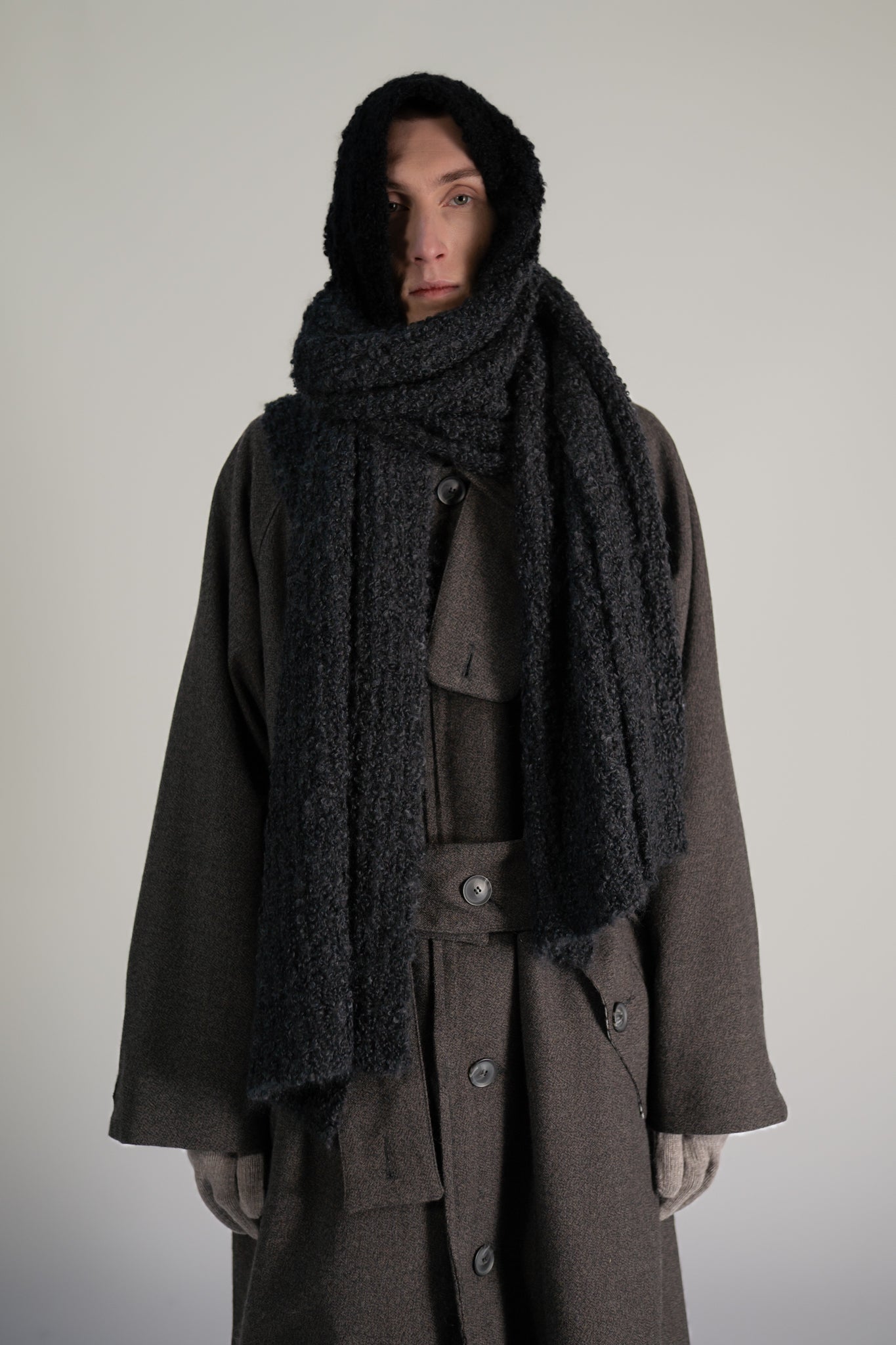 Elongated scarf - bouclé yarn