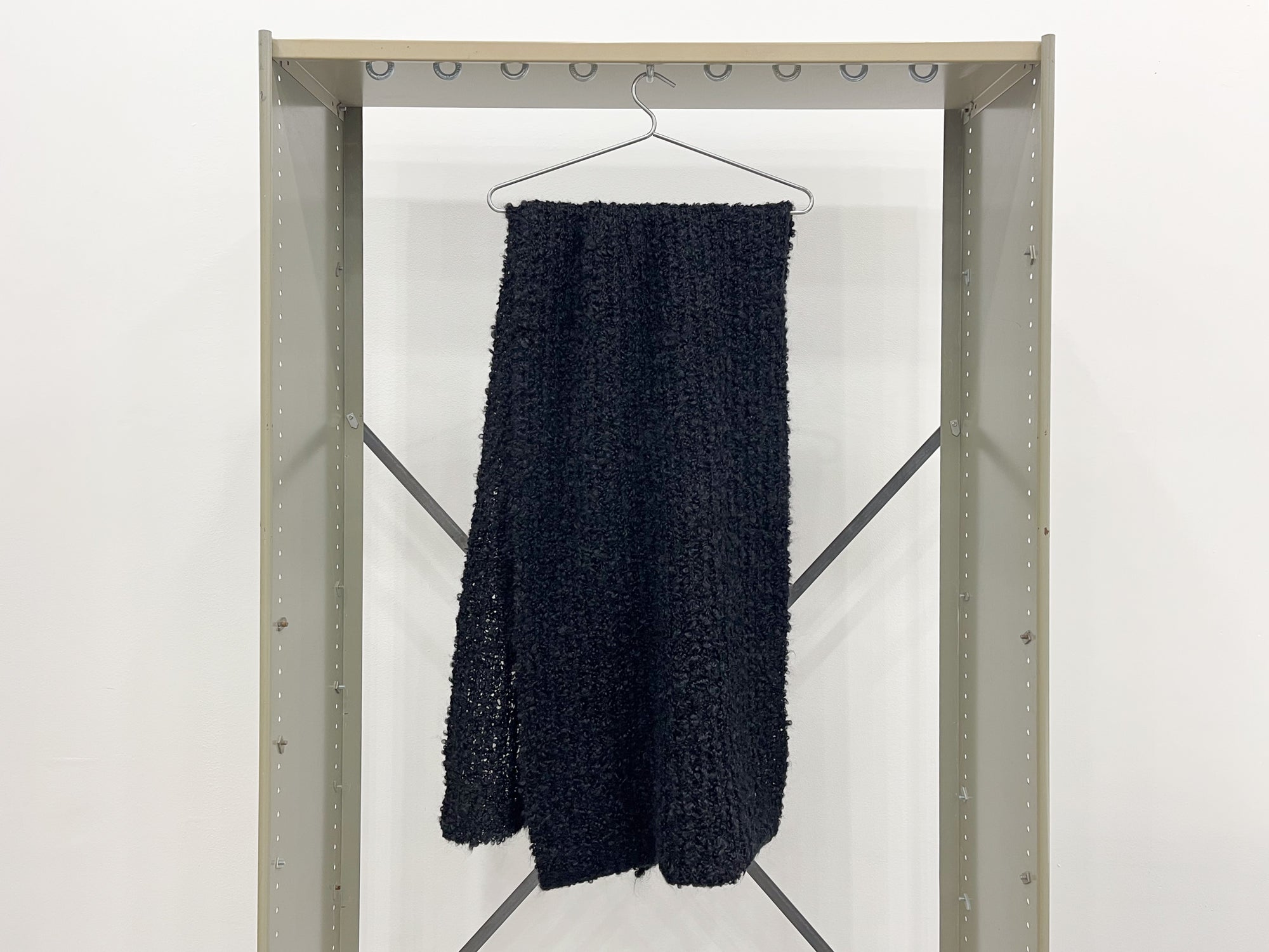 Elongated scarf - bouclé yarn