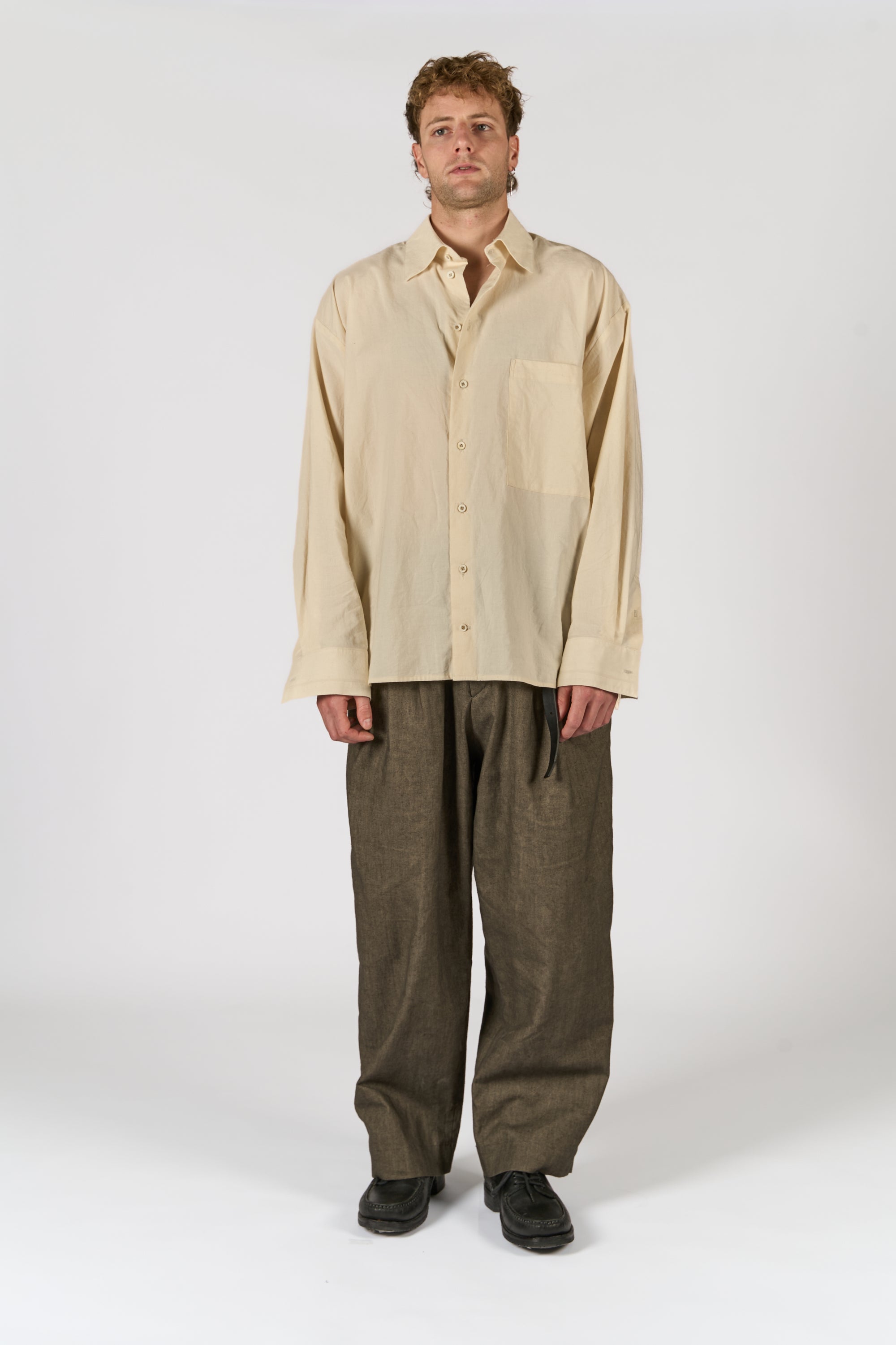 Classic Shirt - Undyed Cotton Shirting