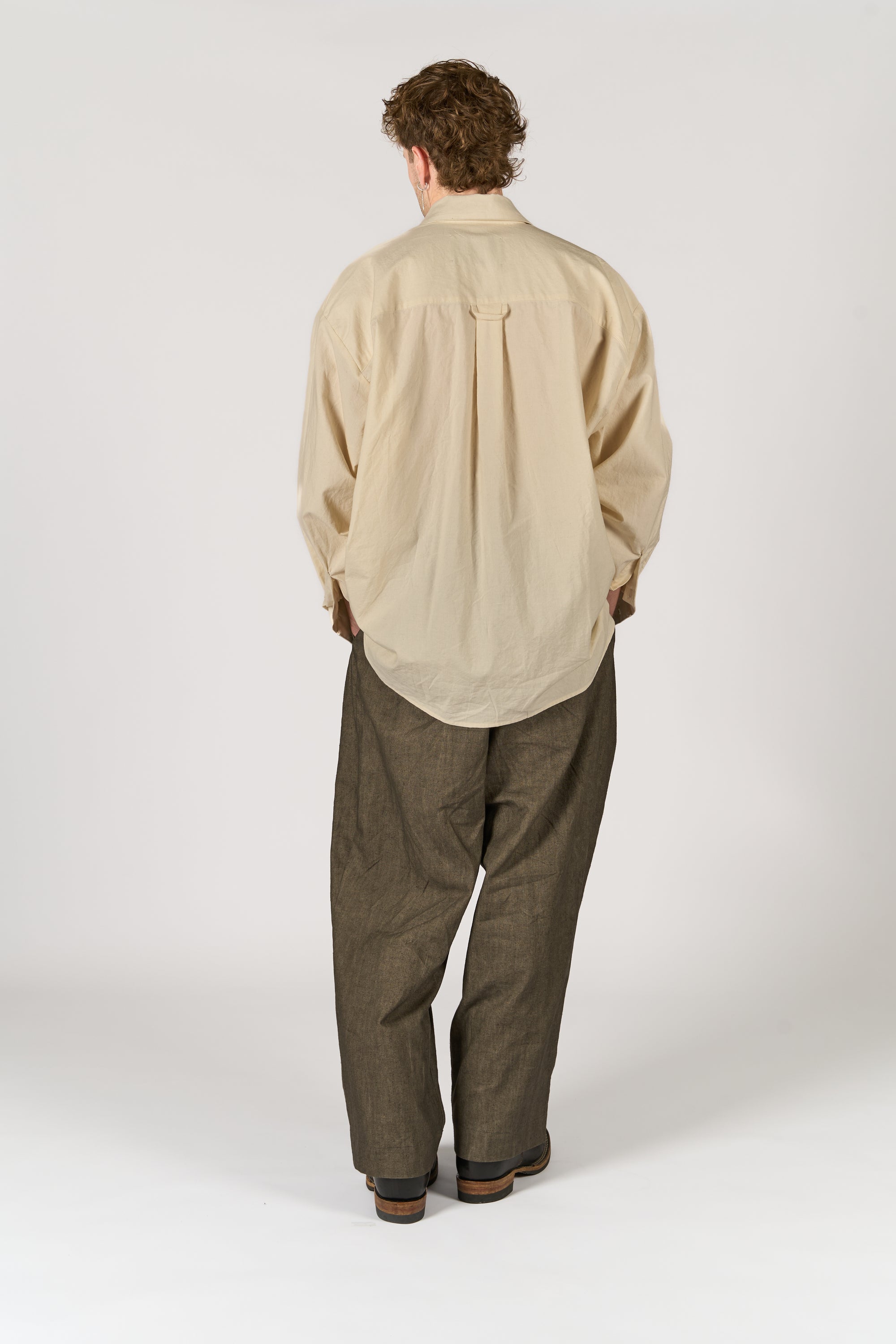 Classic Shirt - Undyed Cotton Shirting