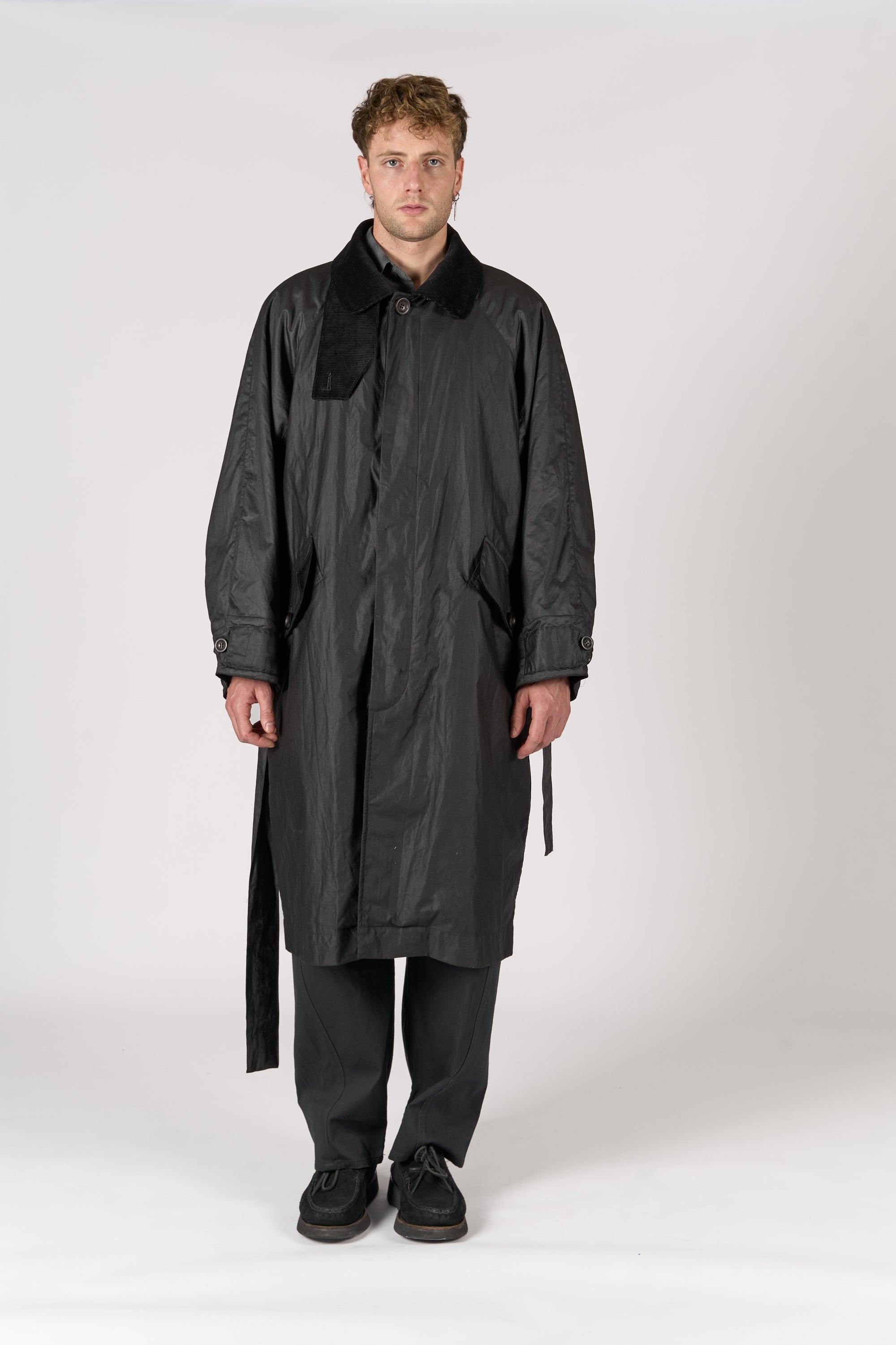 Raglan coat - Black Waxed Cotton